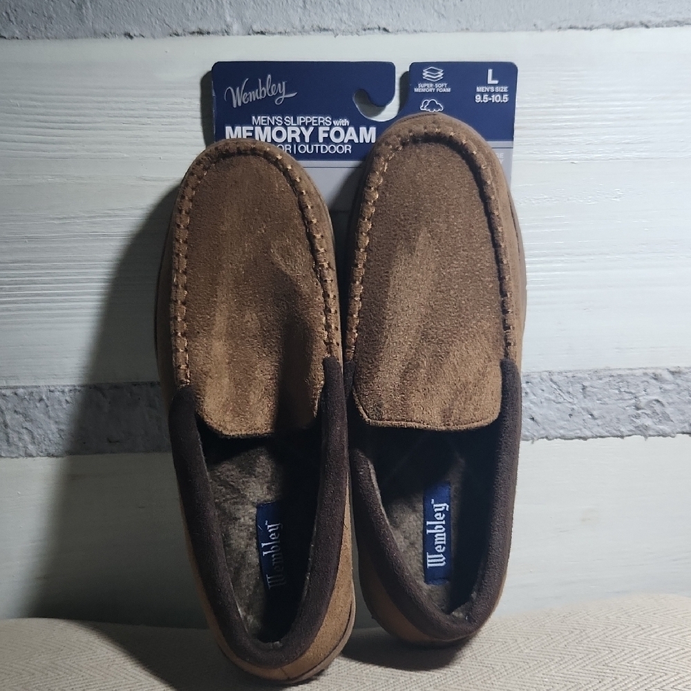 Wembley Men's Brown Slippers with Memory Foam
